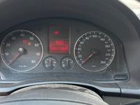 Usata VW Golf V 2004 Blu Utilitaria