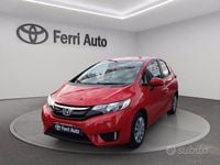 Usata Honda Jazz Trend 102 CV (75 kW) 2017 Rosso Utilitaria