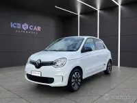 Usata Renault Twingo Techno 30 kW (42 CV) 2023 Bianco Utilitaria
