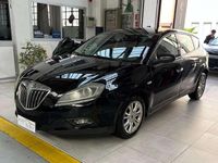 Usata Lancia Delta 120 CV (88 kW) 2011 Nero Utilitaria