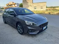 Usata Ford Focus ST-Line 120 CV (88 kW) 2020 Grigio Berlina