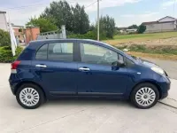 Usata Toyota Yaris Sol 69 CV (50 kW) 2010 Blu/azzurro Utilitaria