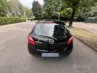 Usata Mazda 2 75 CV (55 kW) 2009 Nero Utilitaria
