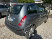 Usata Lancia Ypsilon 60 CV (44 kW) 2005 Grigio Utilitaria