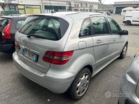 Usata Mercedes B180 2008 Grigio Monovolume