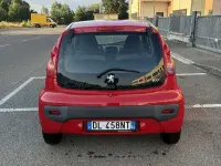 Usata Peugeot 107 68 CV (50 kW) 2007 Rosso Utilitaria