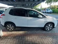 Usata Peugeot 2008 Active 99 CV (72 kW) 2015 Bianco SUV