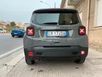 Używany Jeep Renegade Longitude 130 KM (95 kW) 2022 Szary SUV