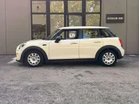Usata Mini ONE 75 CV (55 kW) 2018 Bianco Utilitaria