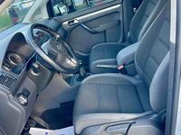 Usata VW Touran Comfortline 105 CV (77 kW) 2015 Argento Monovolume