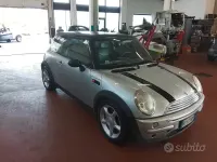 Usata Mini Cooper 116 CV (85 kW) 2002 Grigio Utilitaria
