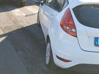 Usata Ford Fiesta 96 CV (70 kW) 2009 Bianco Berlina