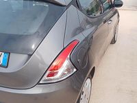 Usata Lancia Ypsilon 95 CV (69 kW) 2013 Grigio Utilitaria