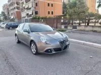 Usata Alfa Romeo Giulietta 105 CV (77 kW) 2013 Grigio Utilitaria