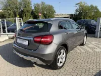 Usata Mercedes GLA200 Premium 136 CV (100 kW) 2017 Grigio cometa SUV