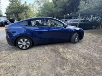 Usata Tesla Model Y RWD 88 kW (120 CV) 2023 Blu/azzurro SUV