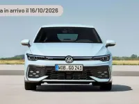 Nuova VW Golf VIII GTE 272 CV (200 kW) 2025 Argento Berlina
