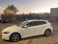 Usata Volvo V40 Kinetic 114 CV (83 kW) 2013 Bianco Berlina