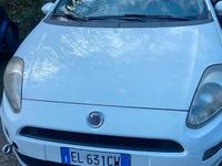 Usata Fiat Grande Punto 75 CV (55 kW) 2009 Bianco Utilitaria