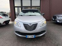 Usata Lancia Ypsilon Silver 86 CV (63 kW) 2014 Argento Utilitaria