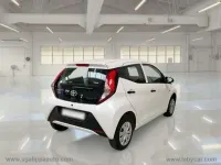 Usata Toyota Aygo Connect Style 72 CV (52 kW) 2021 Bianco Utilitaria