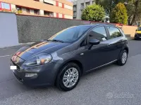 Usata Fiat Punto 69 CV (50 kW) 2012 Grigio Utilitaria