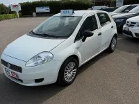Usata Fiat Grande Punto 77 CV (56 kW) 2009 Bianco Utilitaria