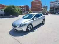 Usata Volvo V40 Momentum 115 CV (84 kW) 2014 Grigio Berlina