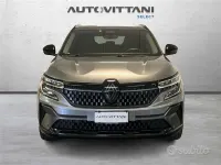 Usata Renault Austral Iconic 200 CV (147 kW) 2023 Grigio scuro SUV