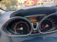 Usata Ford Fiesta 80 CV (58 kW) 2010 Blu Utilitaria