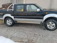 Usata Nissan Navara 133 CV (97 kW) 2004 Pick-up