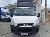 Usata Iveco 35.12 120 CV (88 kW) 2012 Bianco Furgone