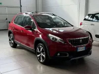 Usata Peugeot 2008 120 CV (88 kW) 2017 Rosso SUV