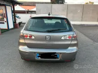 Usata Seat Ibiza 75 CV (55 kW) 2005 Grigio Utilitaria