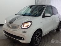 Usata Smart ForFour Proxy 70 CV (51 kW) 2015 Blu Utilitaria