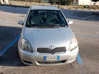 Usata Toyota Yaris 2003 Grigio Utilitaria