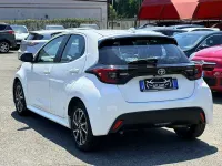 Usata Toyota Yaris Hybrid Trend 92 CV (67 kW) 2022 Bianco Berlina