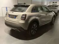 Usata Fiat 600 145 CV (106 kW) 2025 Beige SUV