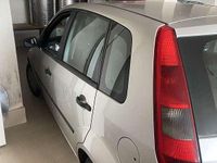 Usata Ford Fiesta Ghia 75 CV (55 kW) 2007 Utilitaria