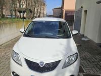 Usata Lancia Ypsilon Gold 69 CV (50 kW) 2017 Utilitaria
