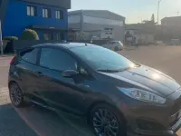 Usata Ford Fiesta ST-Line 75 CV (55 kW) 2017 Grigio Utilitaria