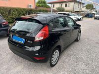 Usata Ford Fiesta 100 CV (73 kW) 2016 Nero Berlina