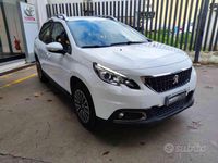 Usata Peugeot 2008 Access 82 CV (60 kW) 2017 Bianco SUV