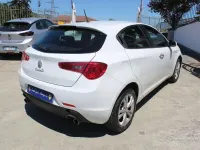 Usata Alfa Romeo Giulietta 169 CV (124 kW) 2010 Bianco Utilitaria