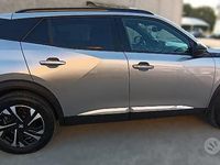 Usata Peugeot e-2008 Active 100 kW (136 CV) 2022 SUV