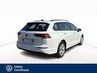 Usata VW Golf VIII Life 116 CV (85 kW) 2024 Bianco / pastello Station wagon