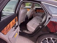 Usata Jaguar XJ Premium Luxury 275 CV (202 kW) 2010 Nero Berlina