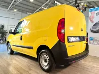 Usata Fiat Doblò 95 CV (69 kW) 2019 Giallo Monovolume
