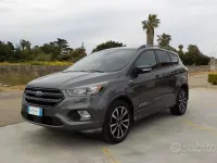 Usata Ford Kuga ST 179 CV (131 kW) 2017 Grigio SUV