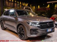 Usata VW Touareg R 462 CV (339 kW) 2023 Grigio SUV
